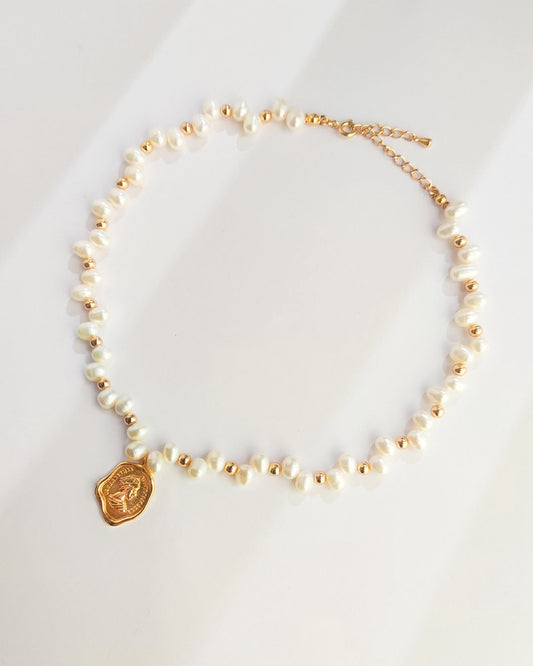 Queen Coin Baroque Pearl Necklace in S925 Silver